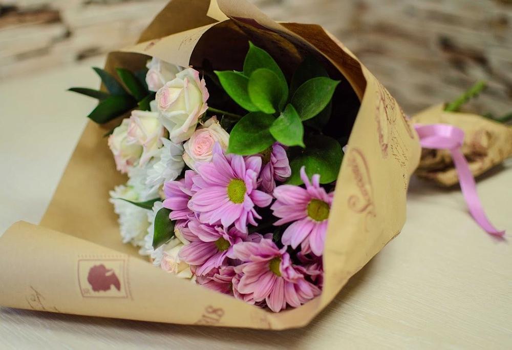 Букет цветов из: Розы и Хризантемы в Гурзуфе Республика Крым