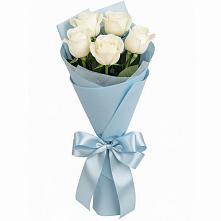 Букет 5 Белых роз Проуд в Гурзуфе Республика Крым