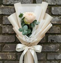 Букет цветов из:  Розы в Гурзуфе Республика Крым