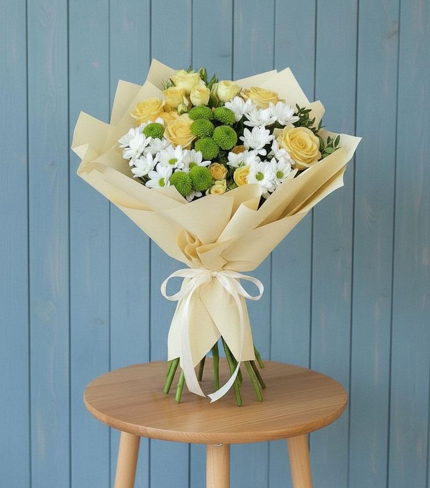 Букет цветов из: Хризантемы и Розы в Гурзуфе Республика Крым