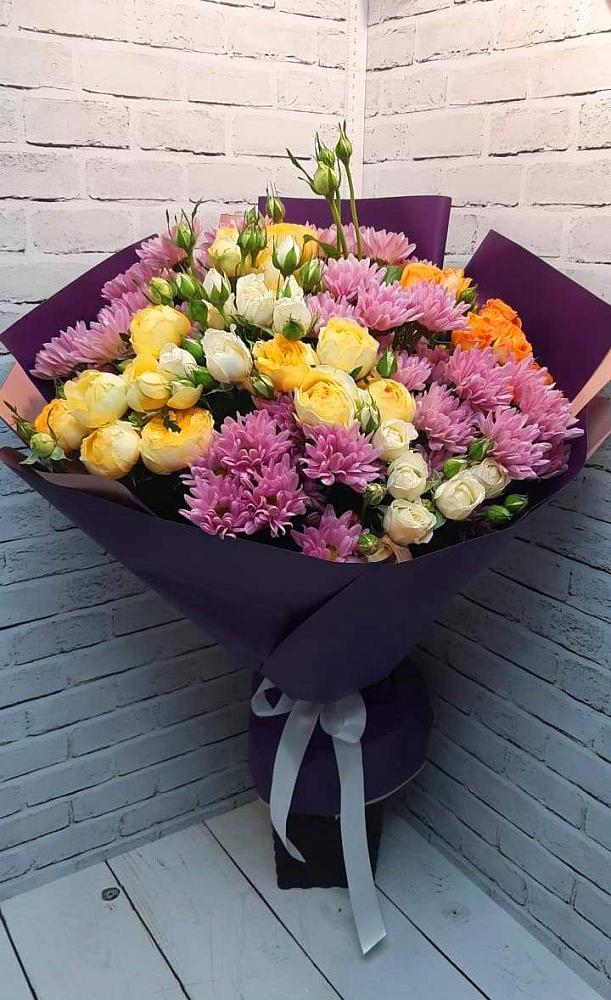 Букет цветов из: Хризантемы и Розы в Гурзуфе Республика Крым