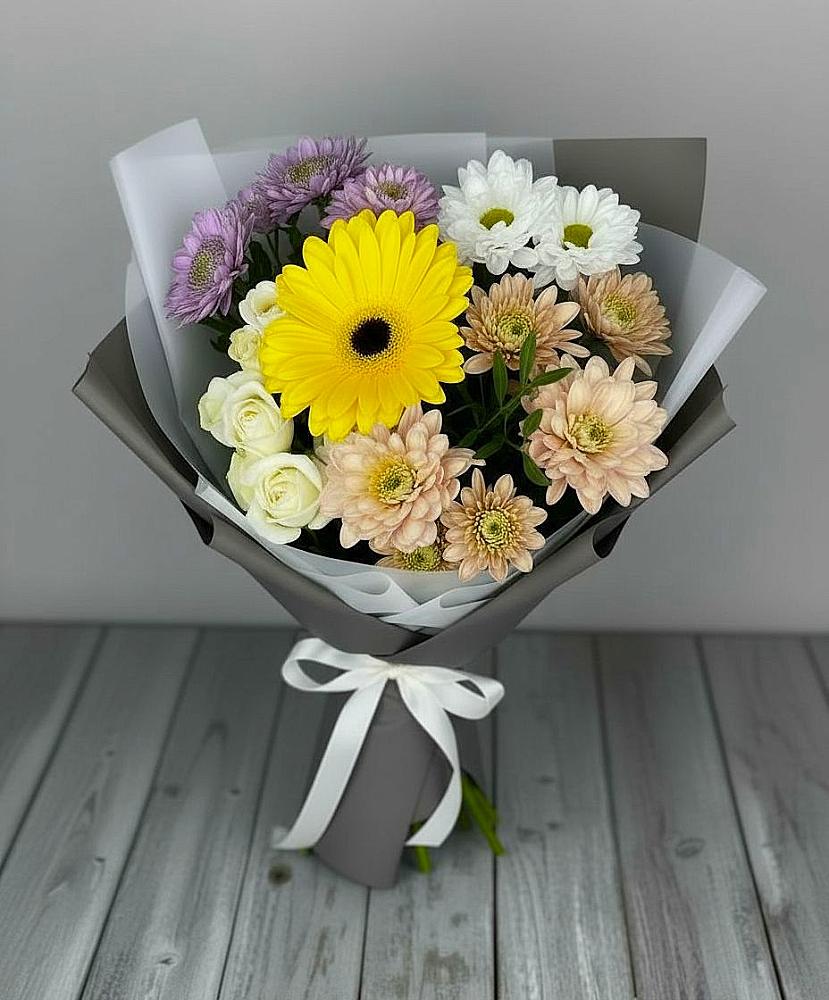Букет цветов из: Розы, Герберы и Хризантемы в Гурзуфе Республика Крым