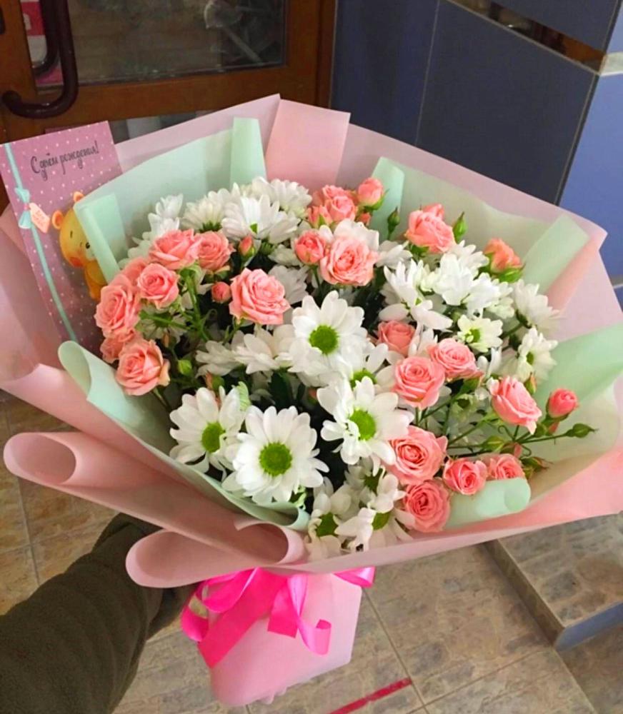 Букет цветов из: Розы и Хризантемы в Гурзуфе Республика Крым