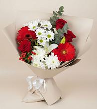 Букет цветов из:  Розы, Хризантемы, Герберы и Лилии в Гурзуфе Республика Крым