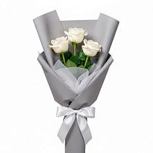 Букет 3 белые розы #REPLACE_PRED# Гурзуфе Республика Крым
