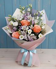 Букет цветов из:  Лизиантусы, Розы, Альстромерии и Гипсофила в Гурзуфе Республика Крым