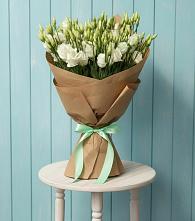 Букет цветов из:  Лизиантусы в Гурзуфе Республика Крым