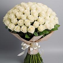 Букет 101 беля роза Белоснежка в Гурзуфе Республика Крым