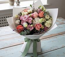 Букет цветов из:  Розы, Лизиантусы и Гвоздики #REPLACE_PRED# Гурзуфе Республика Крым