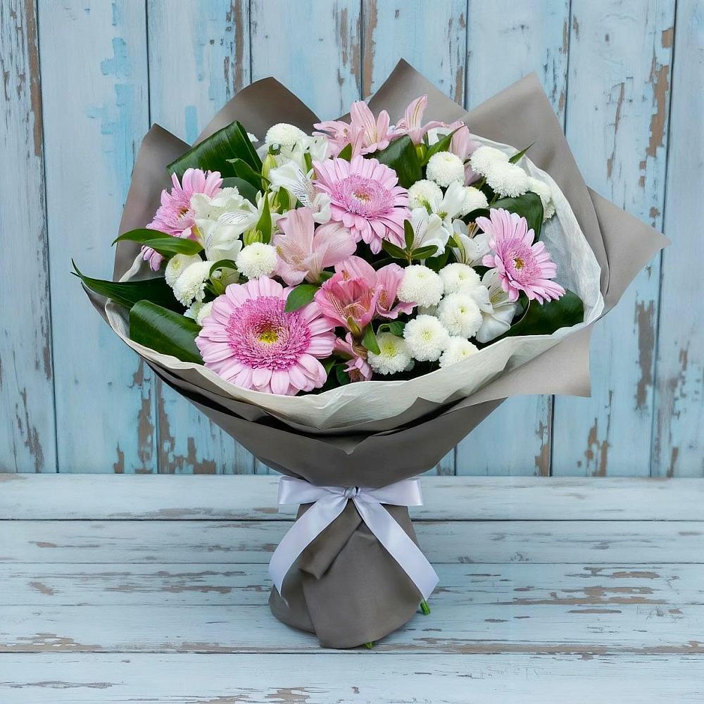 Букет цветов из: Герберы, Альстромерии и Хризантемы в Гурзуфе Республика Крым