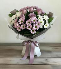 Букет цветов из:  Хризантемы и Розы в Гурзуфе Республика Крым