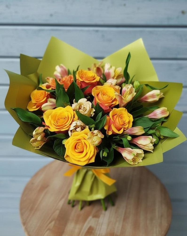 Букет цветов из: Альстромерии и Розы в Гурзуфе Республика Крым