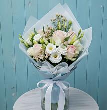 Букет цветов из:  Розы и Лизиантусы #REPLACE_PRED# Гурзуфе Республика Крым