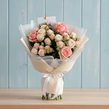 Букет цветов из:  Розы в Гурзуфе Республика Крым
