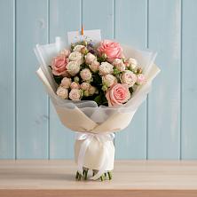 Букет цветов из:  Розы в Гурзуфе Республика Крым