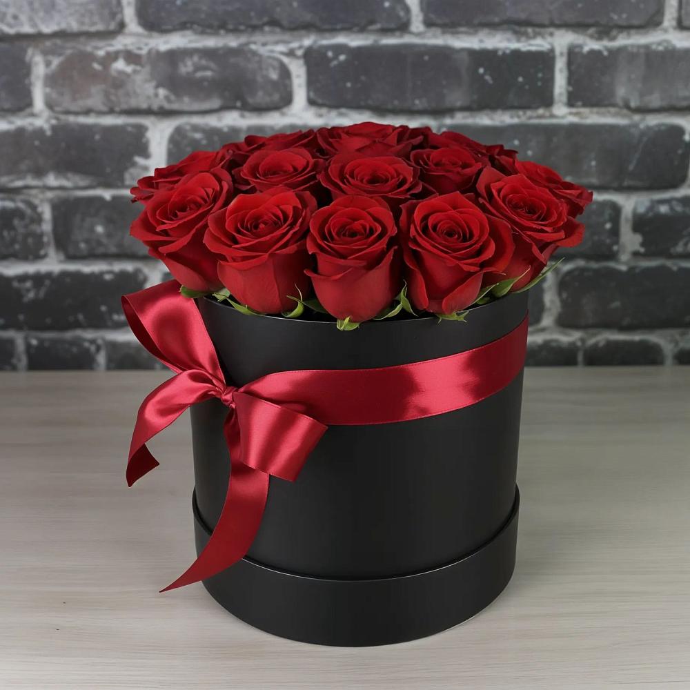 Цветочная композиция из Розы в шляпной коробке в Гурзуфе Республика Крым