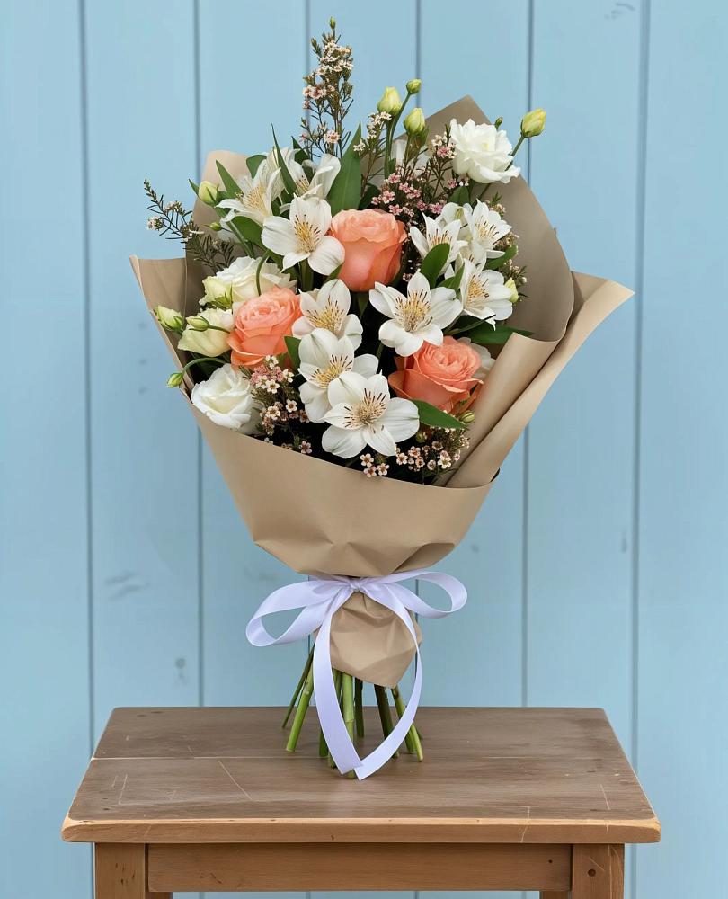 Букет цветов из: Альстромерии, Лизиантусы, Розы и Хризантемы в Гурзуфе Республика Крым
