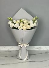 Букет цветов из:  Розы и Лизиантусы в Гурзуфе Республика Крым